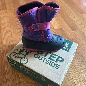Kids' Snowybug Waterproof Winter Boot Toddler size 10 toddler